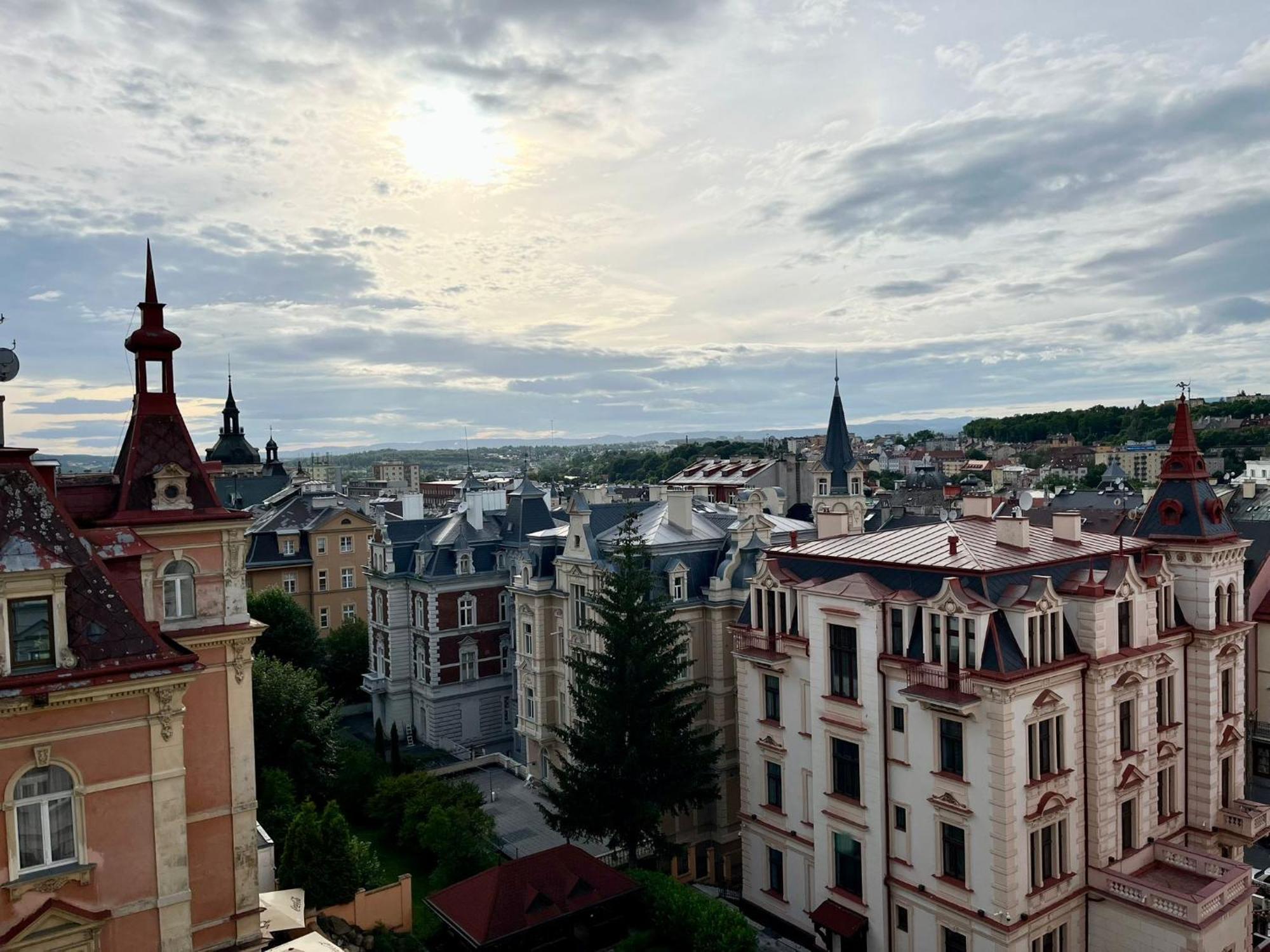 Appartamento Apartma Polonia Karlovy Vary Esterno foto